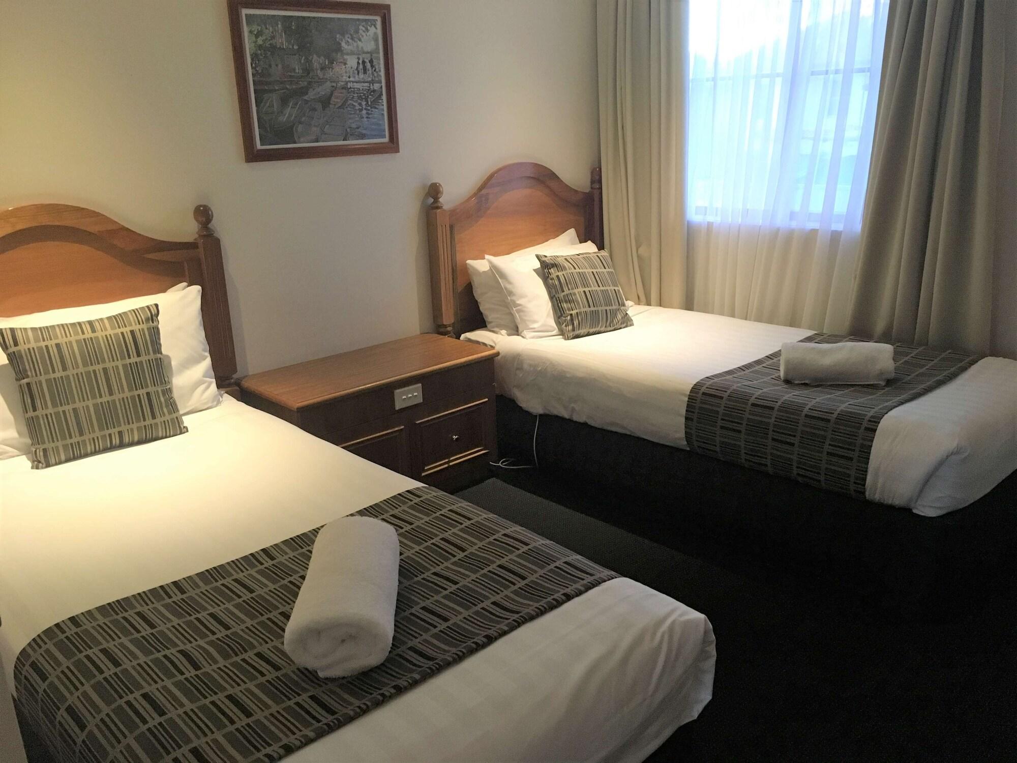 Best Western Ambassador Motor Inn & Apartments Уогга-Уогга Экстерьер фото