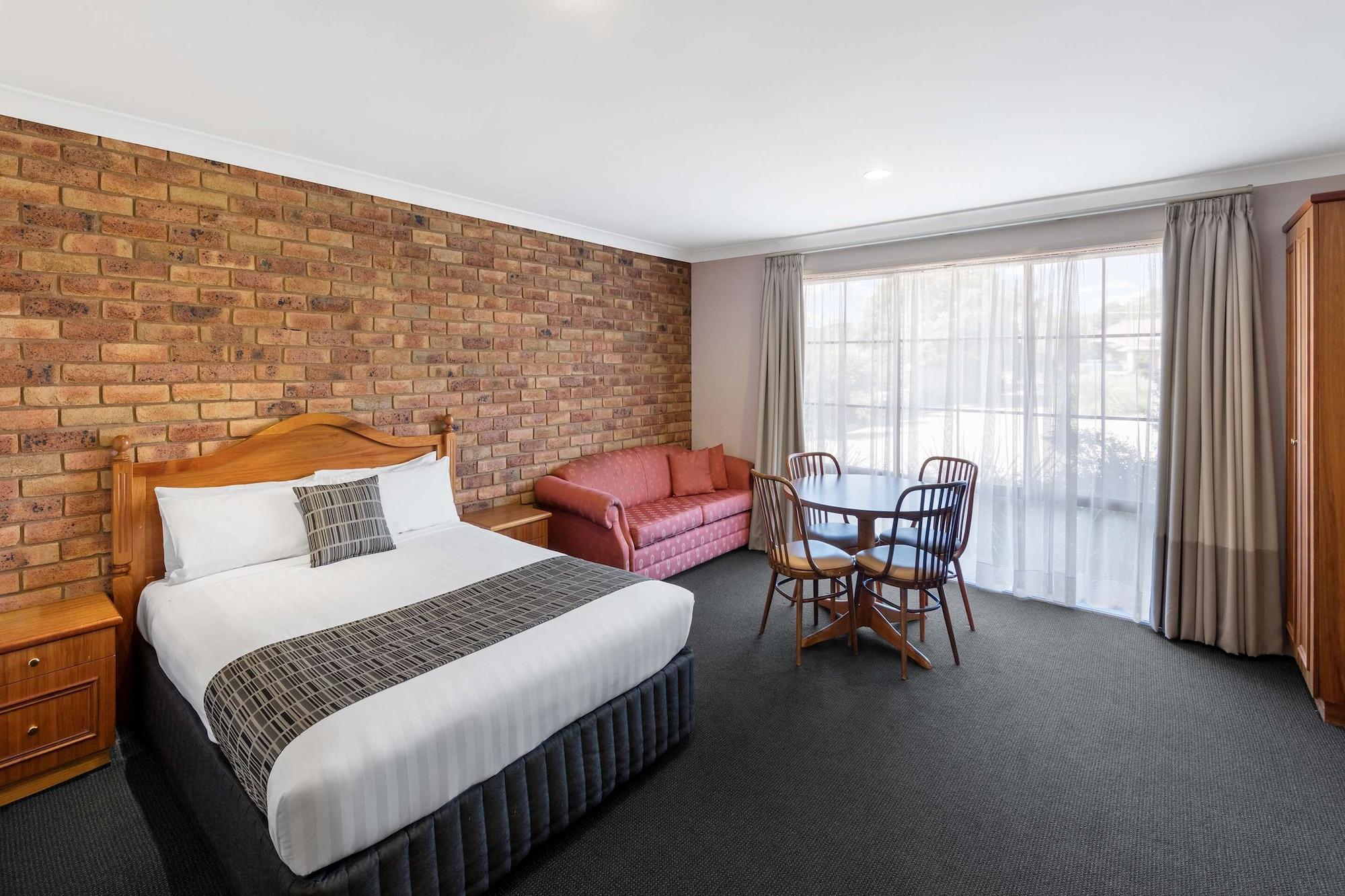 Best Western Ambassador Motor Inn & Apartments Уогга-Уогга Экстерьер фото