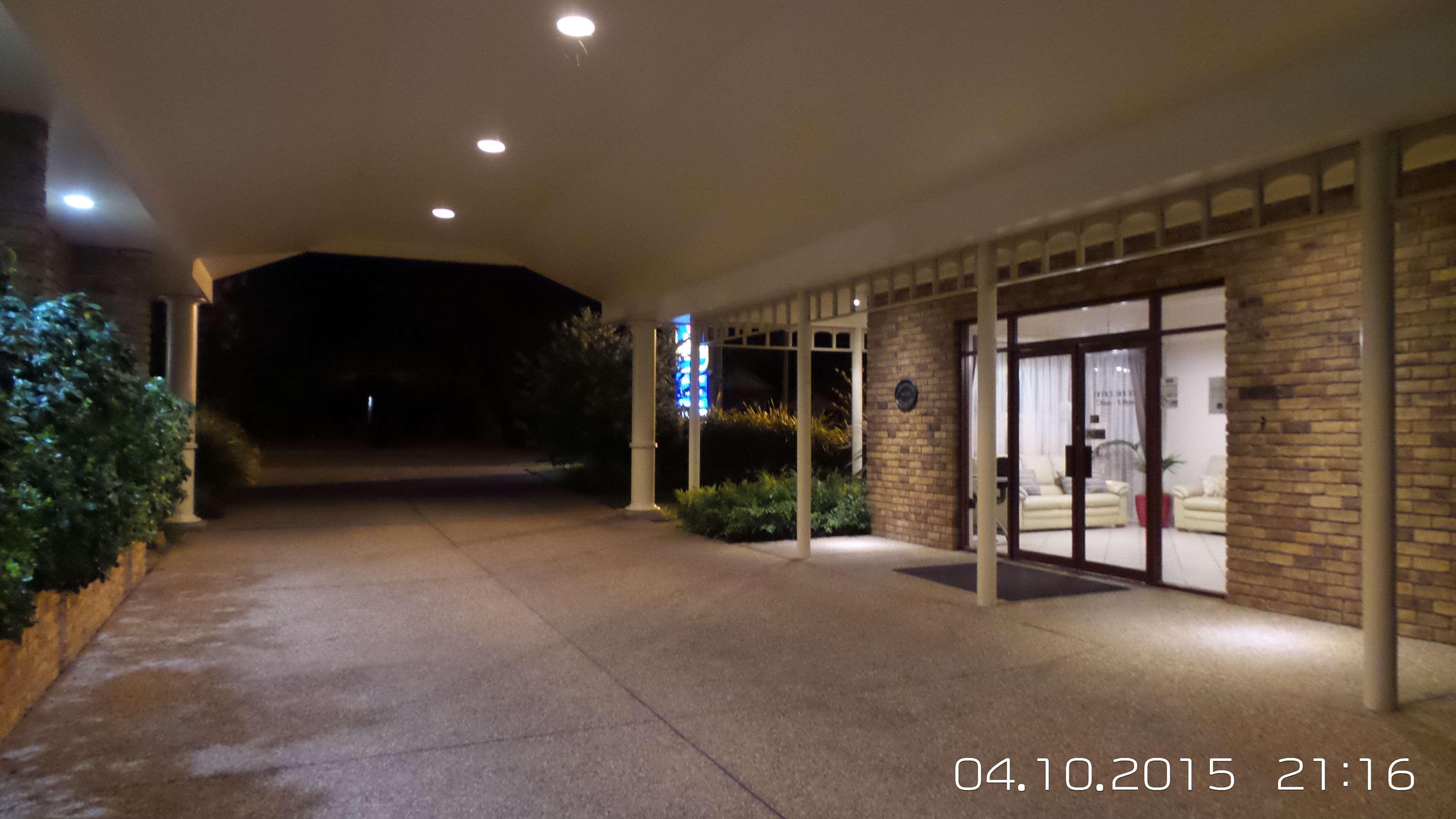 Best Western Ambassador Motor Inn & Apartments Уогга-Уогга Экстерьер фото