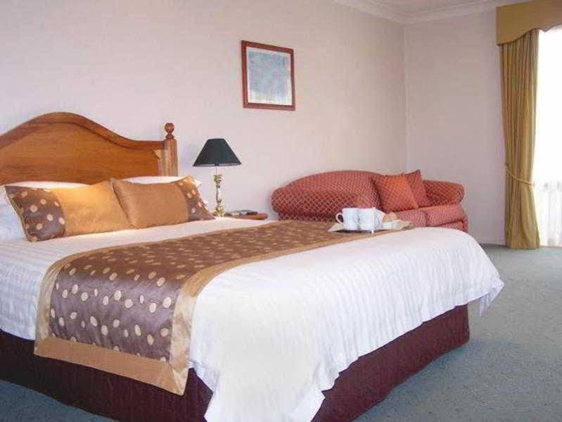 Best Western Ambassador Motor Inn & Apartments Уогга-Уогга Экстерьер фото